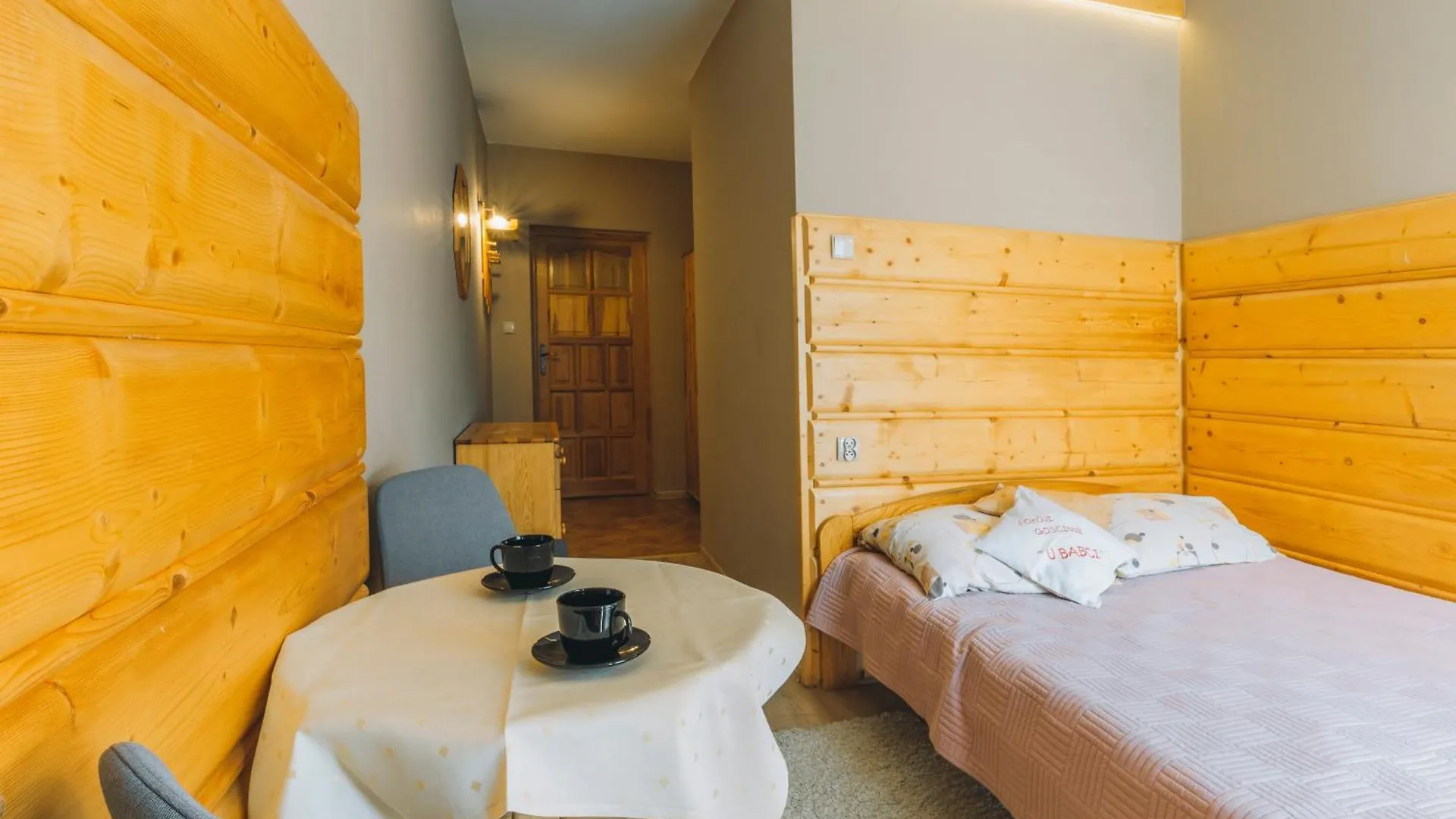 B&B Pokoje Goscinne U Babci 자코파네